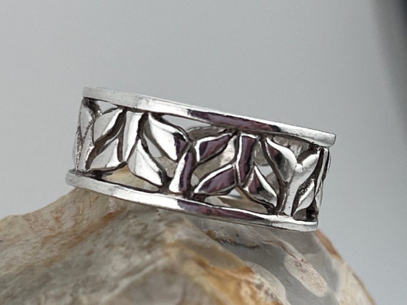 vintage solid silver pierced dolphin(?) tail band… - image 7