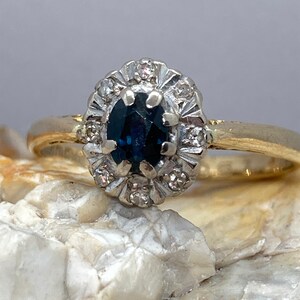 sapphire and diamond halo 18ct gold  ring size ukN usa7