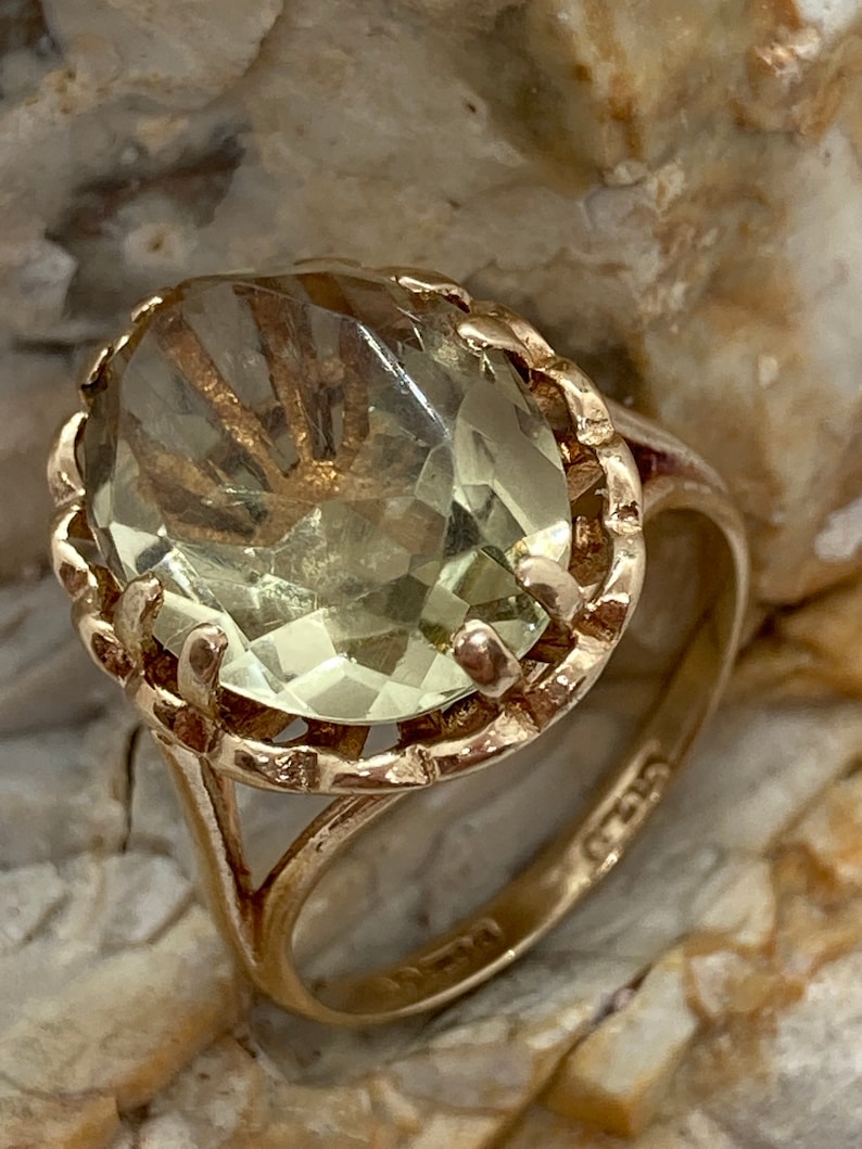 1974 green topaz vintage statement 9ct gold ring size ukO12 USA7.25