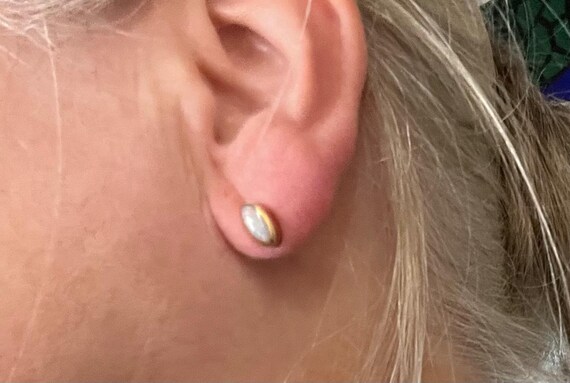 solid Opal oval 9ct gold studs earrings - image 6