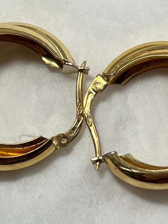 Italian hallmarked 18ct gold double hoop earrings… - image 3