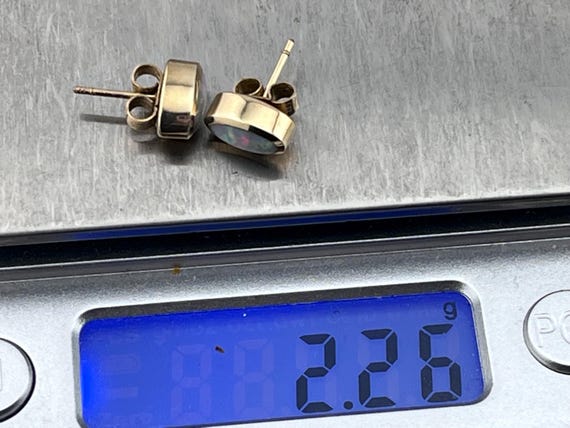 solid Opal oval 9ct gold studs earrings - image 4