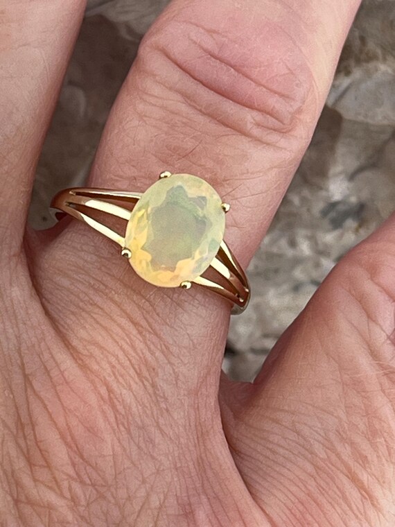 9ct gold welo opal solitaire statement ring size … - image 6