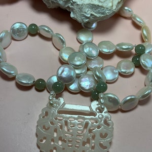 60cm vintage button Pearl and jade imposing plaque necklace image 2