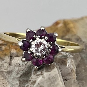 Anello vintage in oro 18 carati con rubino e diamanti, misura UK O1/2 USA 7,5