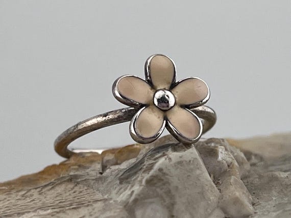 Petite Bague En Argent Avec Fleur Rose - Occasion, Portée, Détails Non Spécifiés