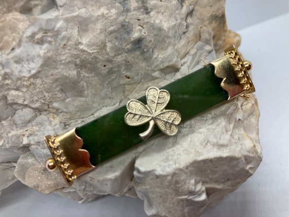 Green nephrite jade antique brooch with shamrock … - image 2