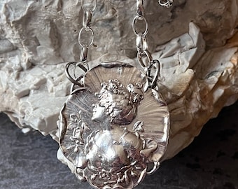 Boucles d'Oreilles or 18k perles de culture d'Eau Douce et rubis