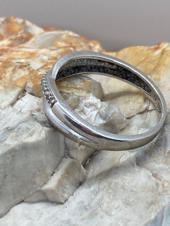 9ct white shop gold crossover ring