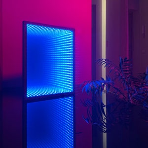 Infinity Mirror Wall Decor LED - Magical Light Portal for Amazing Room Decor and Home Lighting - Tunnel Mirror and Spiegel