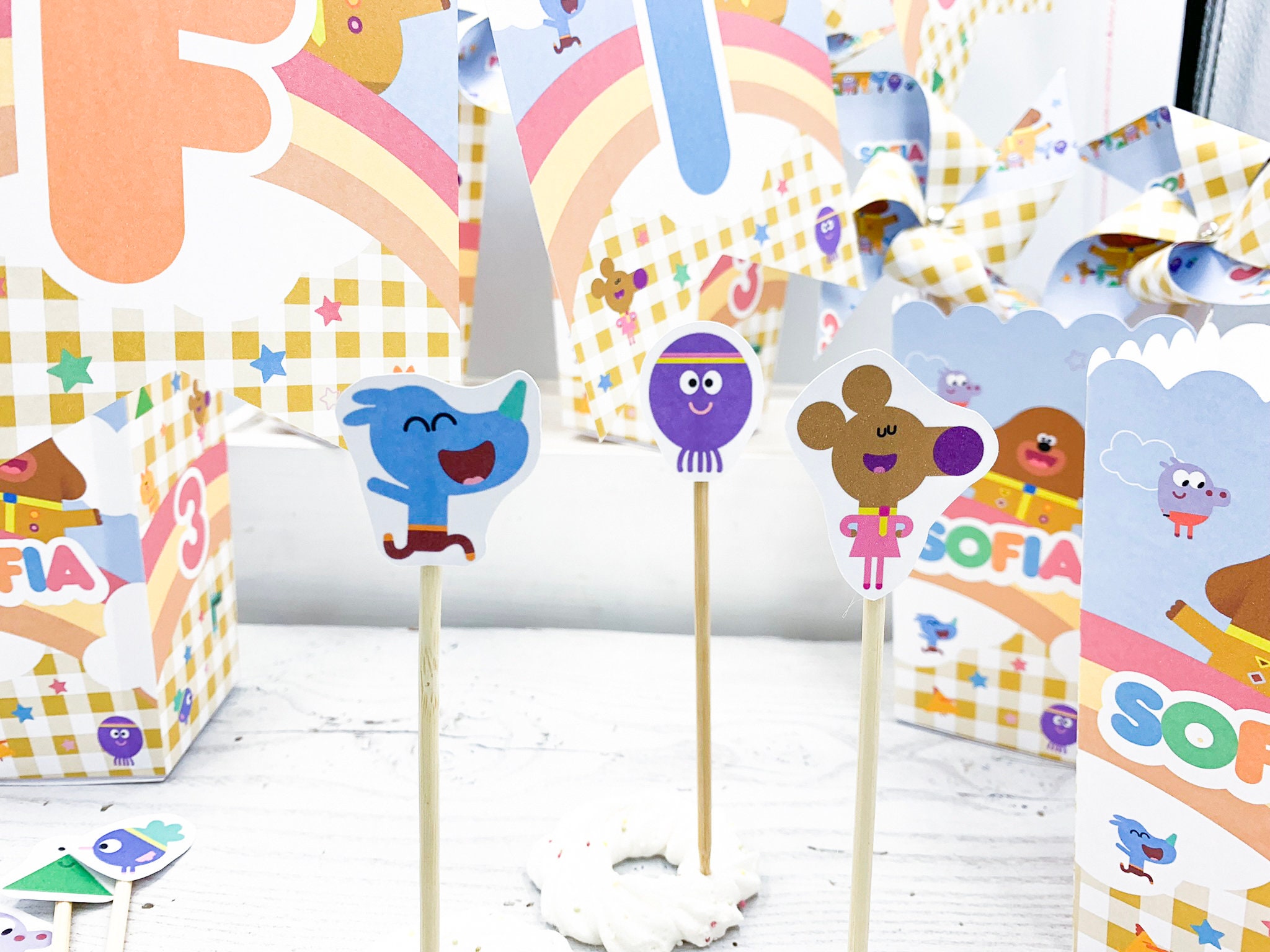 20 Dee Su Hey Duggee | Compleanno, Feste D Compleanno A Tema, 2&deg; Compleanno