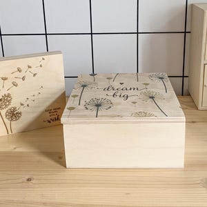 Bomboniera padrini battesimo, scatola in legno personalizzata con all'interno un quadretto con dedica incisa