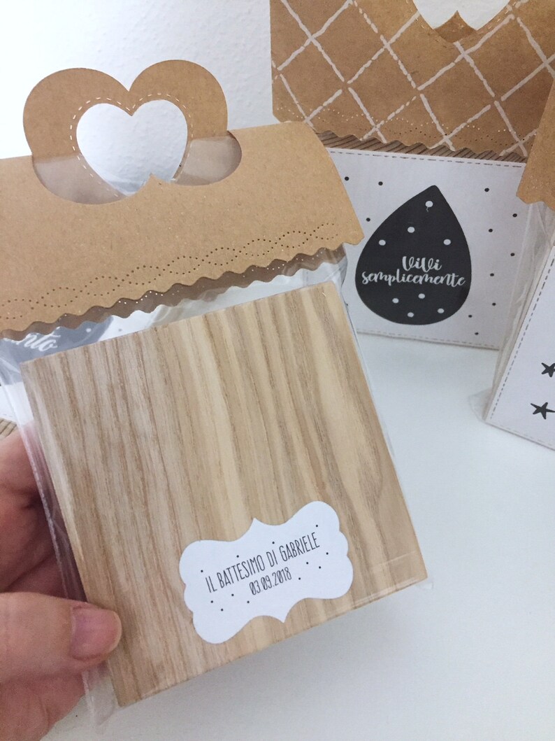 scatolina confetti tag adesivo battesimo porta confetti Bomboniere battesimo quadretti in legno con frasi personalizzate