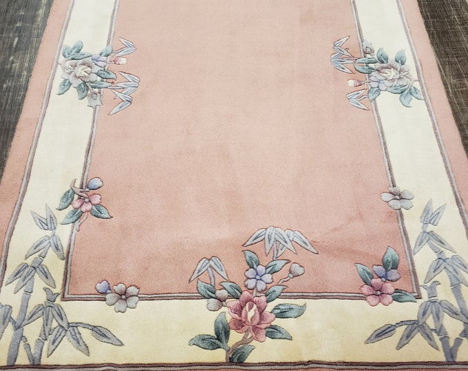 Art Deco  Chinese rug Peking rug  90 line wool hand knotted beige rug excellent quality wool vintage size 4'×6' this rug have beige & peach