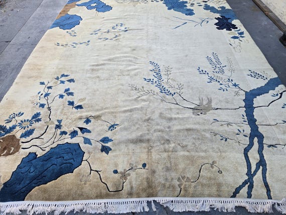 Antique Art Deco Chinese vintage rug hand knotted wool rug with green Nicol Chinese rug background & multi color flowers  size 9'8"×12'8"