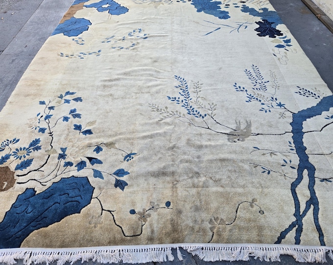 Antique Art Deco Chinese vintage rug hand knotted wool rug with green Nicol Chinese rug background & multi color flowers  size 9'8"×12'8"