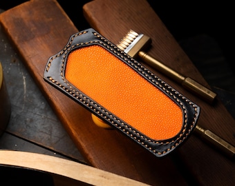Funda Balisong de cuero cosida a mano con clip Ulticlip