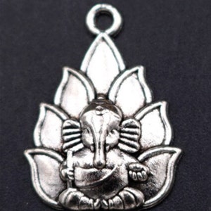 Ganesh w/Lotus Pendant