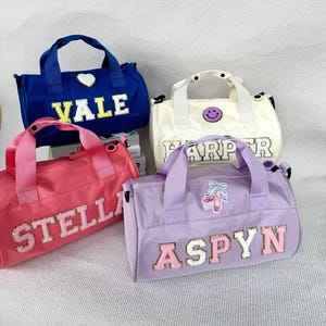 Bolsa de baile personalizada para niñas, bolsa de lona con letras de chenilla para niñas pequeñas, animadoras gimnastas. Regalo de cumpleaños para niñas