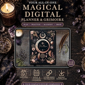 Op de afbeelding: Een digitale planner en grimoire met een donkere kaft en roségouden hemelse motieven, waaronder manen, sterren en bloemen. De tekst luidt "YOUR ALL-IN-ONE MAGICAL DIGITAL PLANNER & GRIMOIRE", "PLAN • PRACTICE • MANIFEST • GROW", "My Planner", "518 PAGES", "UNDATED", "APPLE & GOOGLE CALENDAR", "HYPERLINKED NAVIGATION", "INSTANT DOWNLOAD" en "YOUR COMPLETE WITCHY COMPANION".