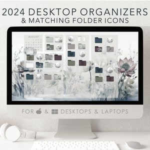 Könnte beinhalten: Ein Computerbildschirm zeigt einen Desktop-Organizer mit einem Kalender für August 2024 und passenden Ordnersymbolen. Die Symbole zeigen ein Aquarell-Blumenmuster in Grautönen und Rosa. Der Text "FOR & DESKTOPS & LAPTOPS" wird unter dem Bildschirm angezeigt.