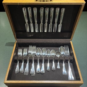 Buccellati Milano Sterling Silver Flatware, 43 pieces, 8 Place Settings+, Storage Chest