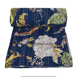 Handblock Blommigt indiskt Kantha-täcke Kantha-täcke Blå bas Blått Kantha-täcke Kantha-överkast Bomullsfilt Gudari bild 4