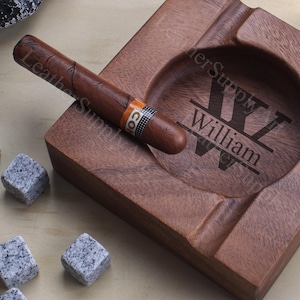 Personalized Groomsmen Cigar Ashtray Gifts, Custom Ash Tray for Cigar, Wood Cigar Holder, Groomsman Gift, Gift for Husband