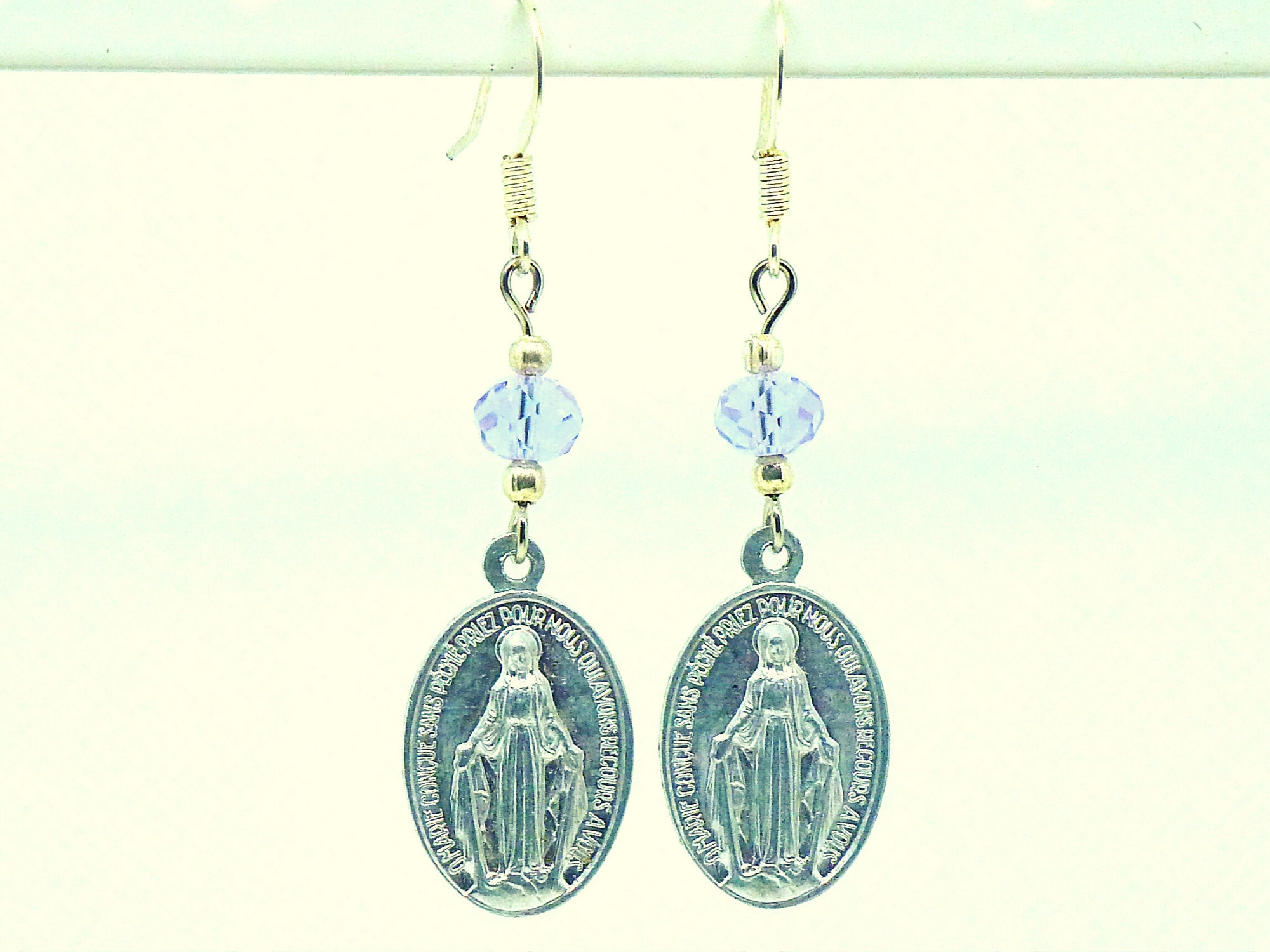 Boucles D'oreilles Clous Vierge Marie En Acier Inoxydable - Diamètre 12 Mm - Cadeau Chrétien, Unisexe Pour Homme Ou Femme