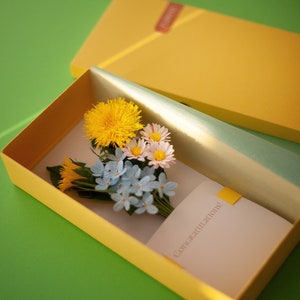 Carte d'anniversaire luxe fleurs printanières en papier