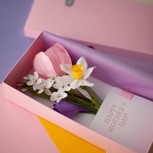 Un regalo floreale personalizzato per la festa della mamma