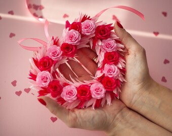 Mini Cute Valentines Day Wreath with paper flowers