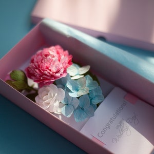 Hochzeit Blumen Umschlagkarte, personalisierte Hochzeitsgeschenke mit Pfingstrosen und Hortensie