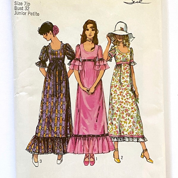 1960s 1970s VINTAGE SIMPLICITY PATTERN #9835 | Mod Dress Junior Petite Size 7 (Small)