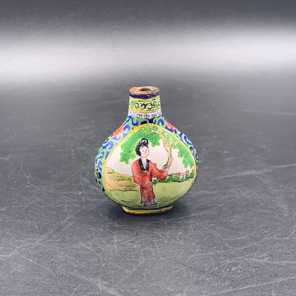 Vintage Chinese Miniature Snuff Bottle - Geisha Enamel/Brass (0622)