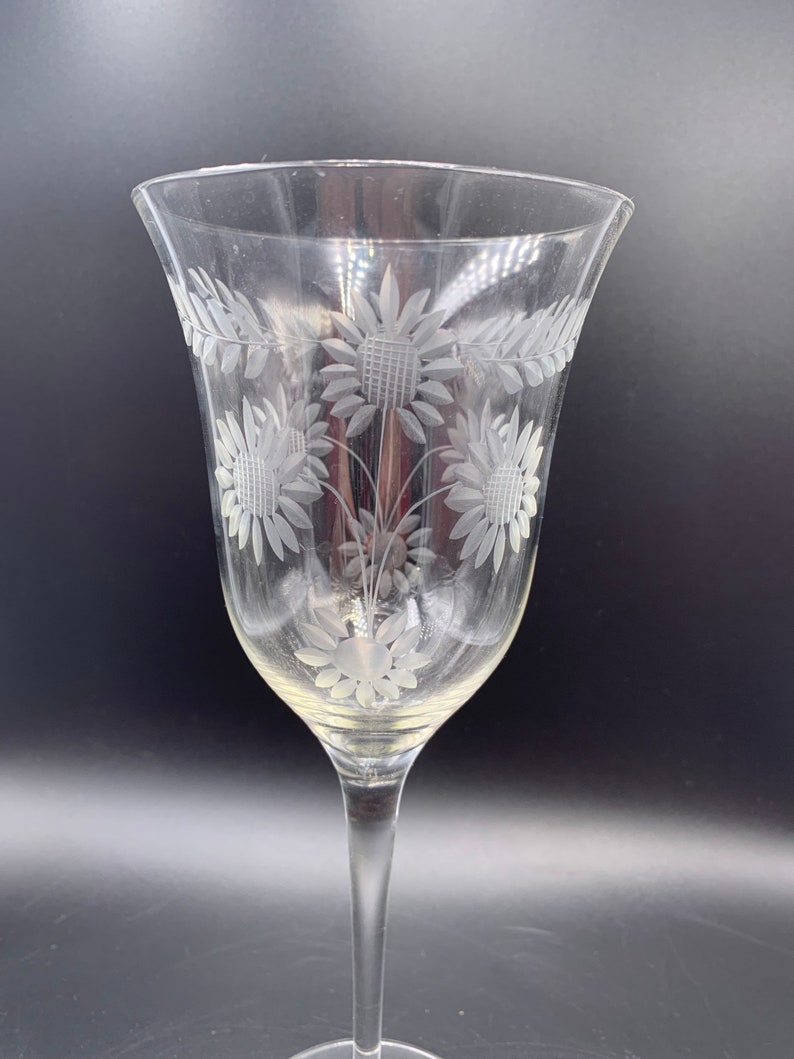 Vintage Crystal Etched Daisy Stemware Wine Glass 03/21 Etsy