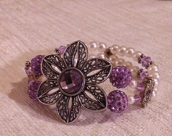 Flowered Purple stretch bracelet with Swarovski Crystals