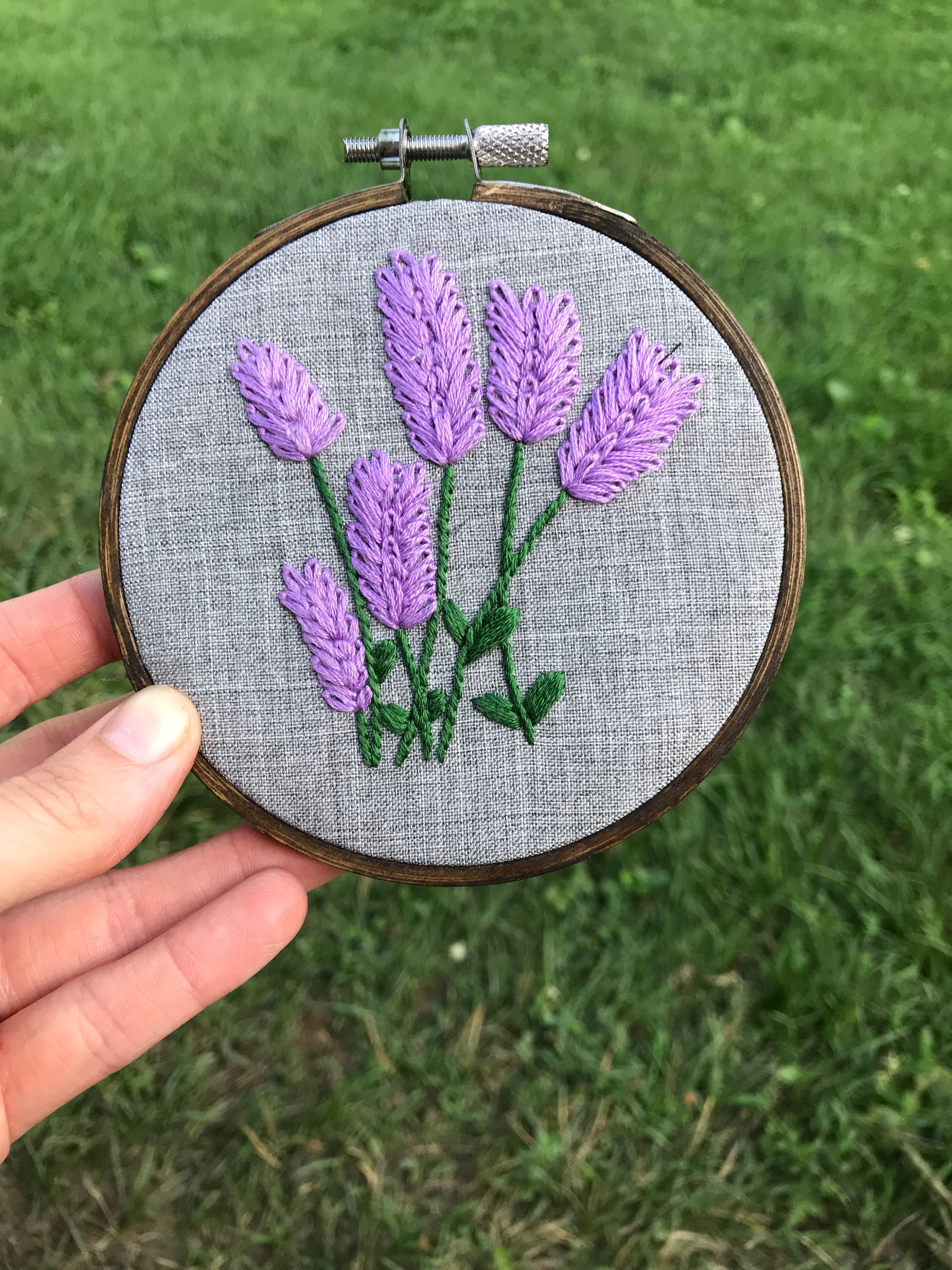Embroidered Lavender Hoop// Floral Embroidery / 4 Inch Hoop