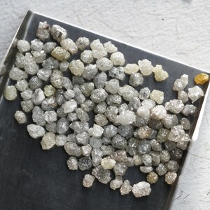 WHITE SCOOP DIAMOND , BIG LOOSE WHITE DIAMOND