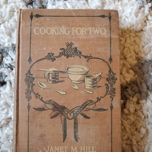 Cocinando para dos de Janet M. Hill (1922)