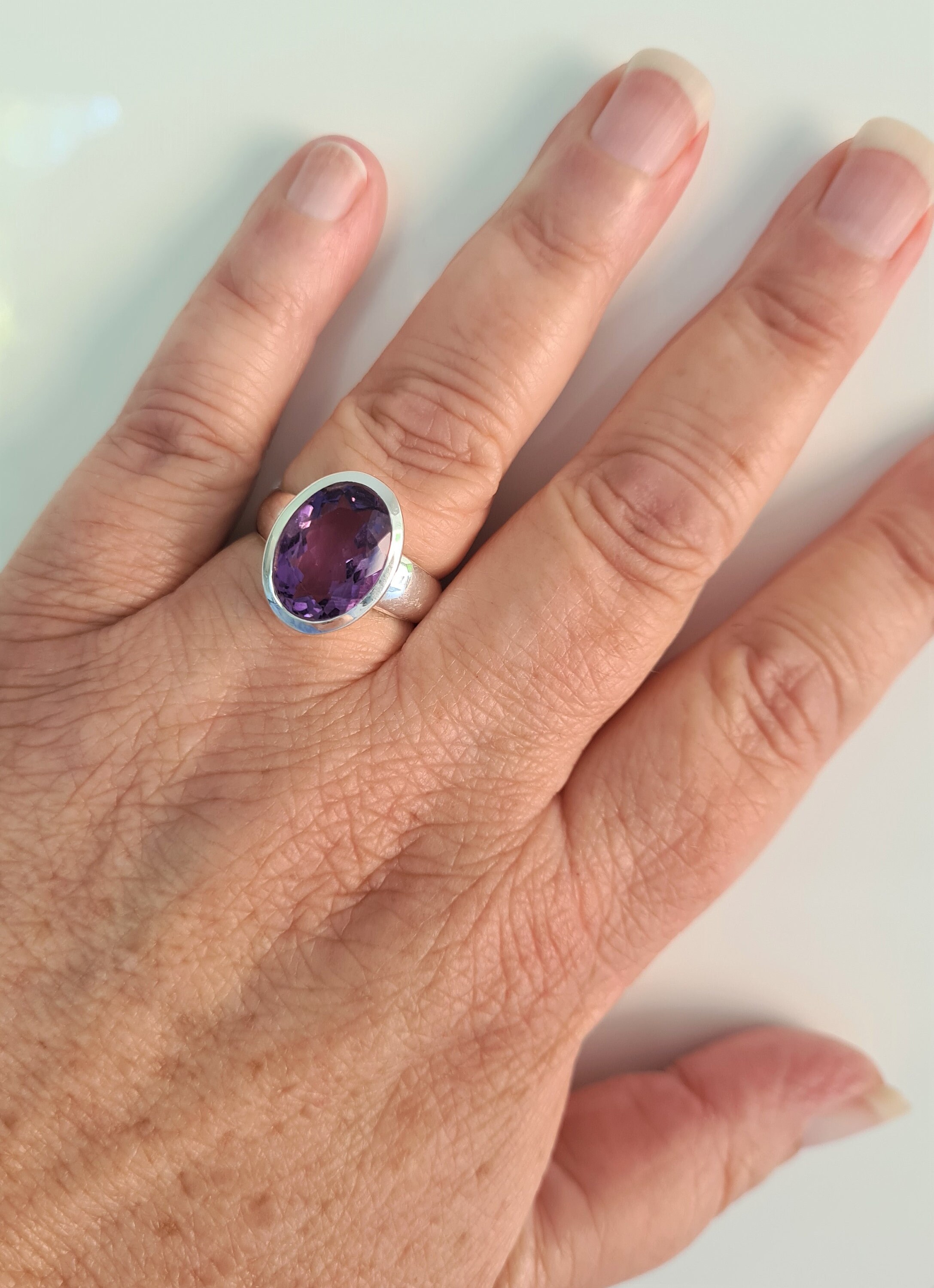 Bague En Argent Massif Avec Améthystes Et Zirconiums - Taille 59/60, Occasion, Style Pavé