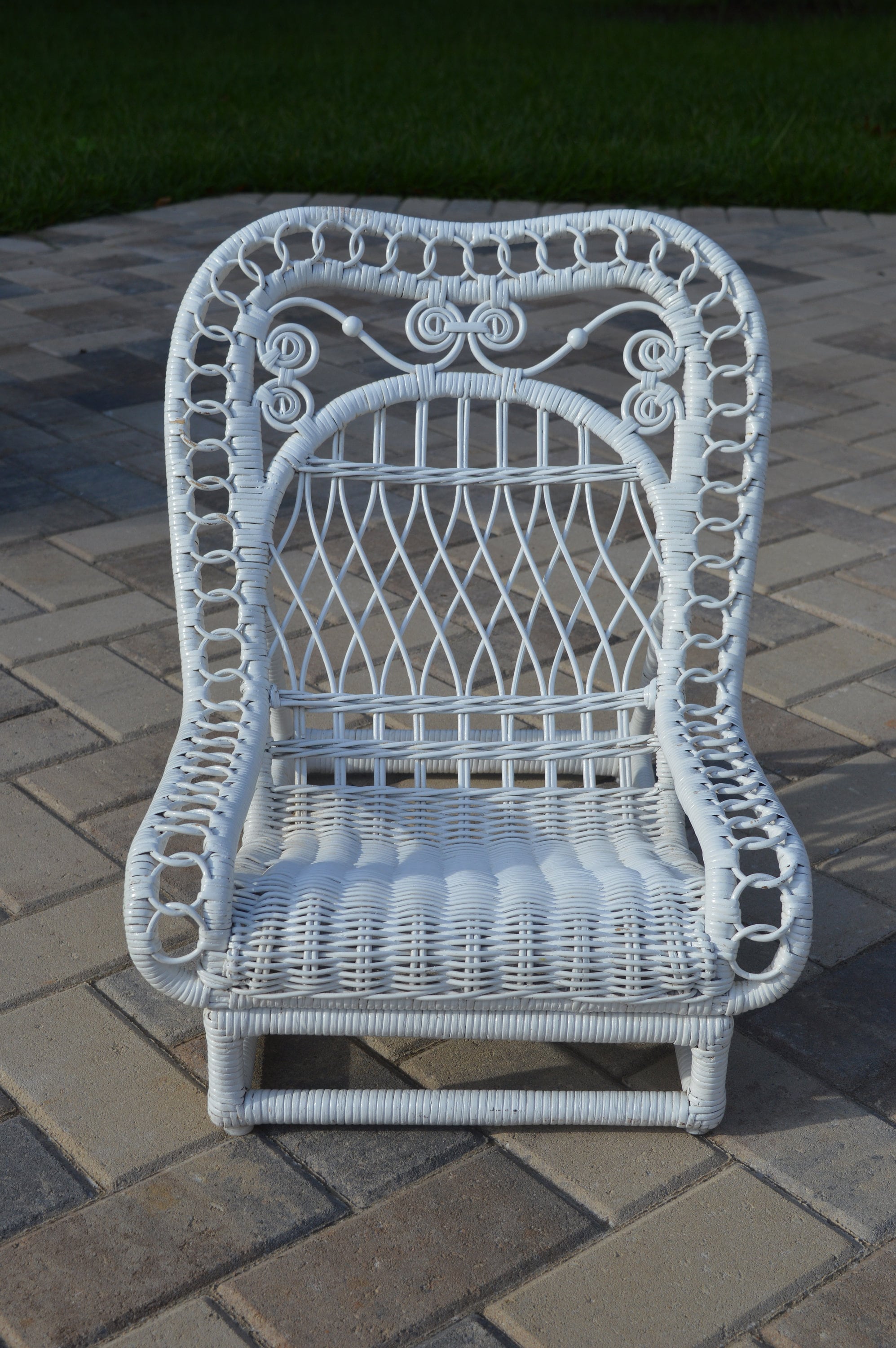 Kids White Wicker Chair