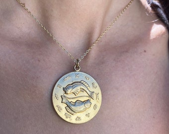 large vintage rare pisces  necklace, coin,medallion,, birthday gift zodiac, boho jewelry, horoscope, gold pisces jewelry, pisces birthday