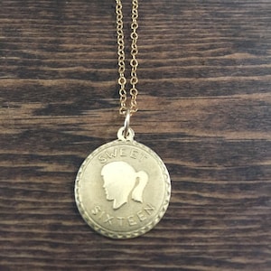 vintage sweet 16 disc charm necklace