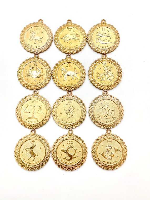 Large vintage zodiac sign disc necklace, cool boh… - image 3