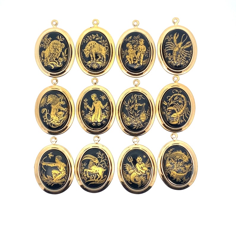 Rare Vintage small black & gold zodiac charm necklace, made in Germany 1970s, Rare vintage deadstock, unique vintage horoscope gift image 3