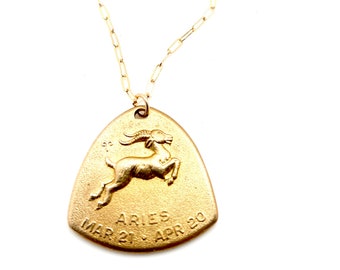Collana vintage in ottone con Ariete, ciondolo in oro con ariete, astrologia boho