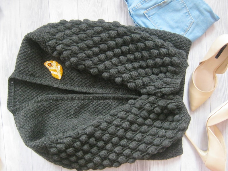 Gift for woman. Cardigan Malinki