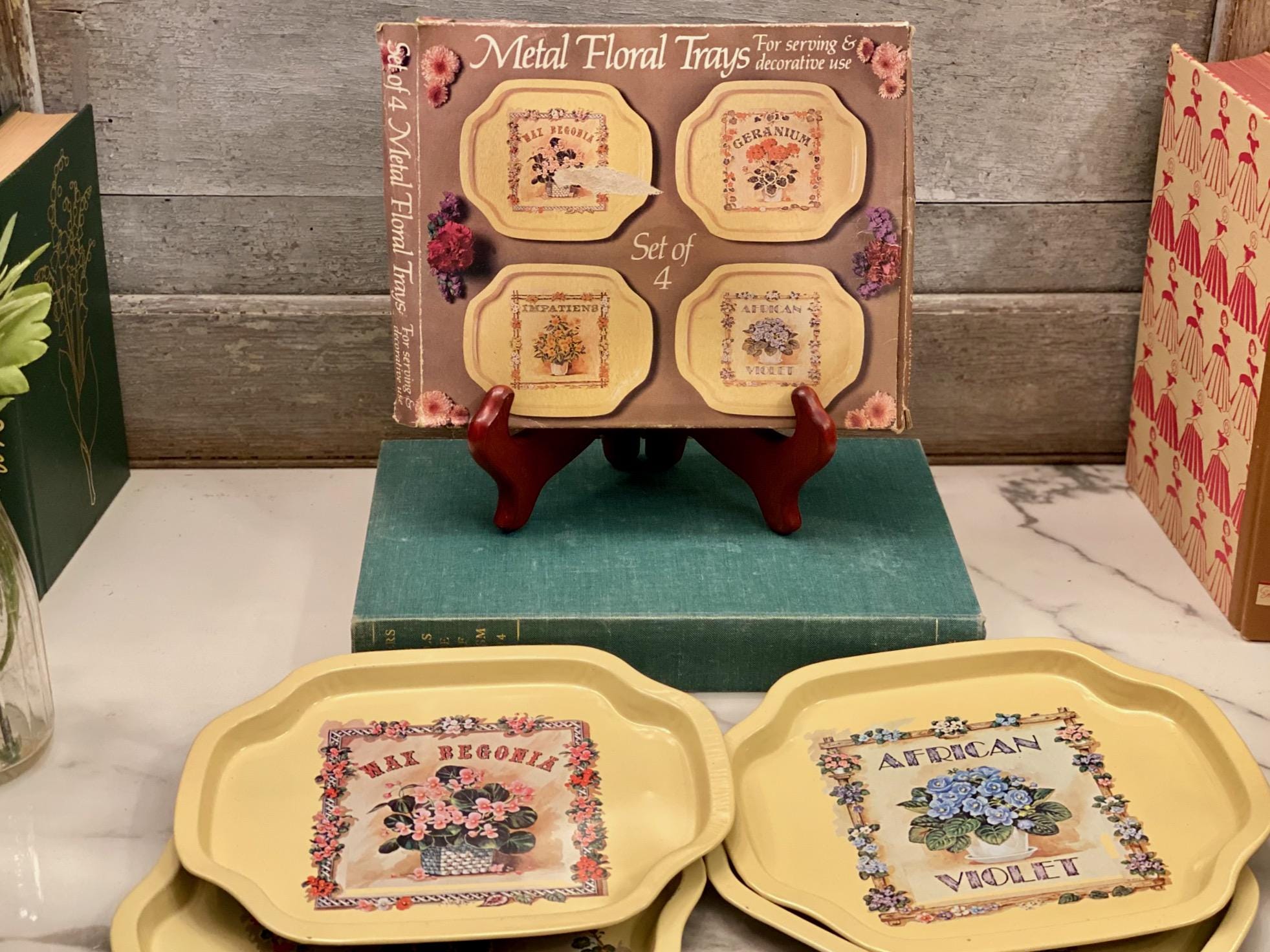 Vintage 1986 Floral Metal Trays, Set of 4 - Cottage Botanical