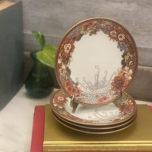 Set von 4 Vintage handbemalten japanischen Satsuma Mille Fleur Porzellanteller | Burgunder Weiß und Braun Floral Teller